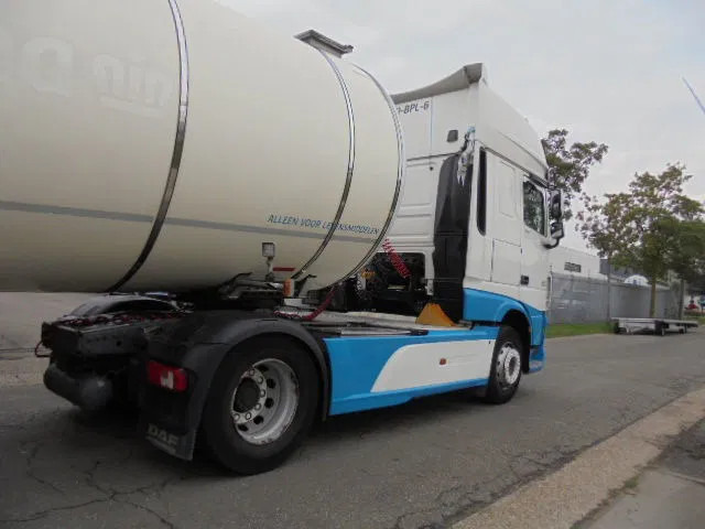 DAF XF 440 SUPER SPACE CAB NL TRUCK - رأس تريلا: صورة 3 DAF XF 440 SUPER SPACE CAB NL TRUCK - رأس تريلا: صورة 3