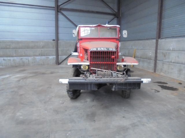 GMC CCKW 353 6X6 - شاحنة صهريج: صورة 2 GMC CCKW 353 6X6 - شاحنة صهريج: صورة 2