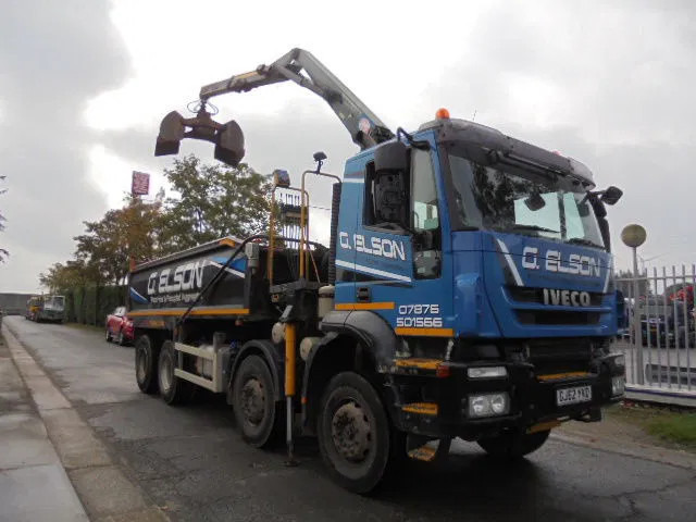 Iveco AD340T36 8X4 - شاحنة قلاب, شاحنة كرين: صورة 3 Iveco AD340T36 8X4 - شاحنة قلاب, شاحنة كرين: صورة 3
