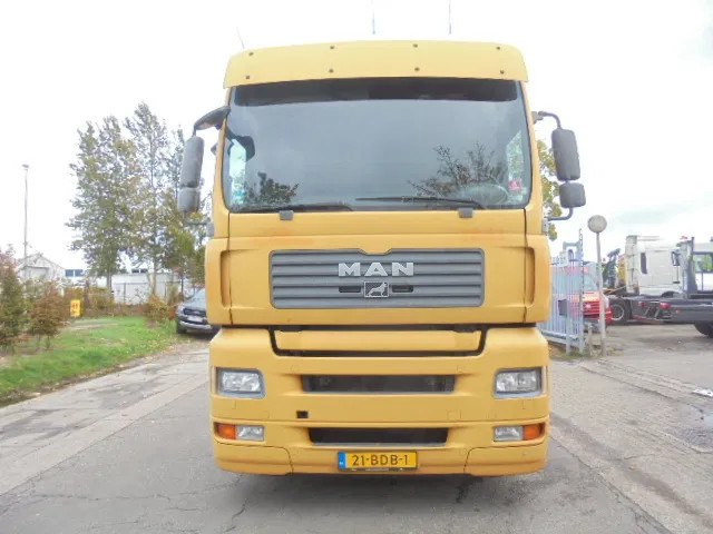 MAN TGA 26.440 RETARDER NL TRUCK - ناقلة حاويات/ شاحنة حاويات: صورة 2 MAN TGA 26.440 RETARDER NL TRUCK - ناقلة حاويات/ شاحنة حاويات: صورة 2