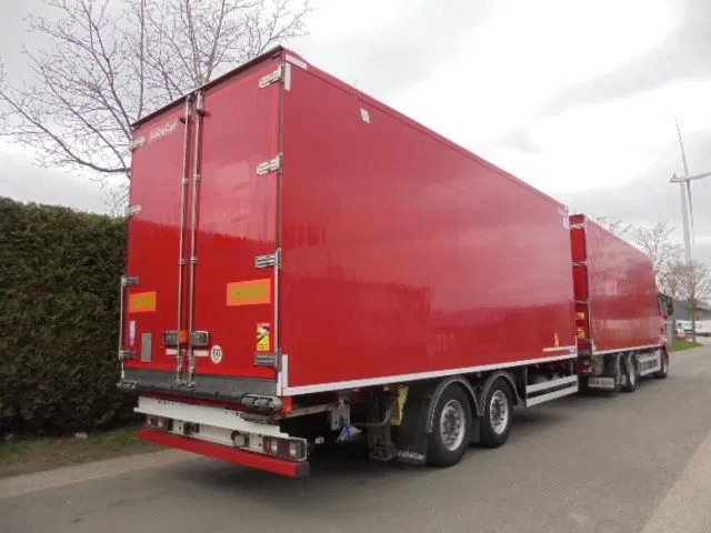 MAN TGX 26.500 XXL + RETARDER + FRC 2026 - شاحنة ذات مبرد: صورة 4 MAN TGX 26.500 XXL + RETARDER + FRC 2026 - شاحنة ذات مبرد: صورة 4