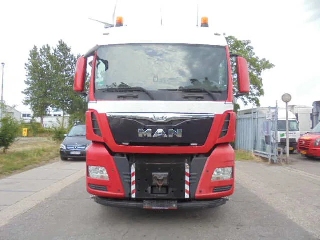 MAN TGX 33.480 6X4 Manual Gearbox Retarder - مقطورة السحب: صورة 2 MAN TGX 33.480 6X4 Manual Gearbox Retarder - مقطورة السحب: صورة 2