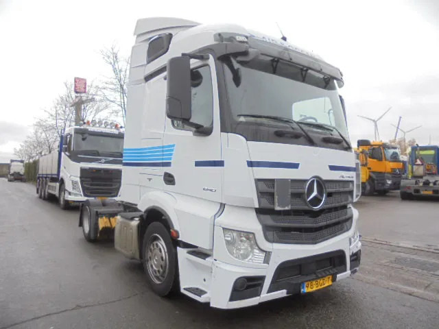 Mercedes-Benz Actros 1840 LS NL TRUCK - رأس تريلا: صورة 3 Mercedes-Benz Actros 1840 LS NL TRUCK - رأس تريلا: صورة 3