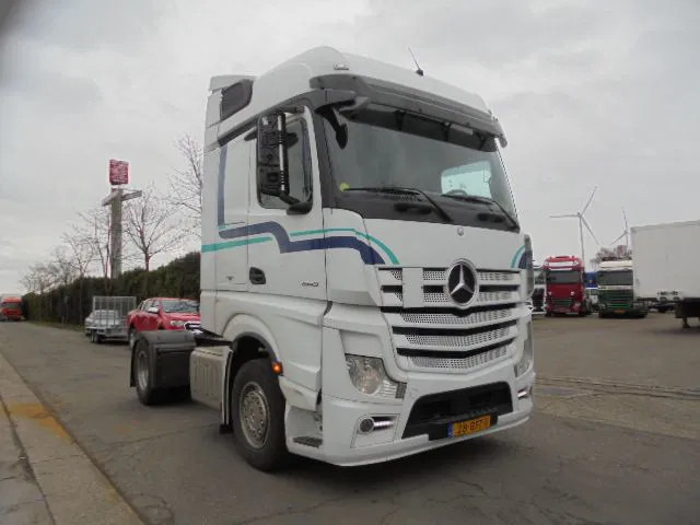 Mercedes-Benz Actros 1943 LS - مقطورة السحب: صورة 3 Mercedes-Benz Actros 1943 LS - مقطورة السحب: صورة 3