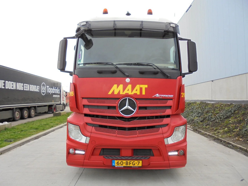 Mercedes-Benz Actros 1943 - مقطورة السحب: صورة 2 Mercedes-Benz Actros 1943 - مقطورة السحب: صورة 2