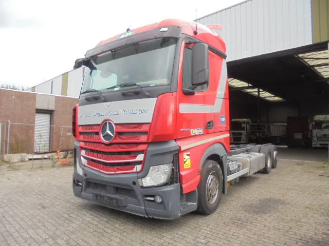 Mercedes-Benz Actros 2542 6X2 ENGINE NOT OK - شاحنة بهيكل معدني للمقصورة: صورة 1 Mercedes-Benz Actros 2542 6X2 ENGINE NOT OK - شاحنة بهيكل معدني للمقصورة: صورة 1