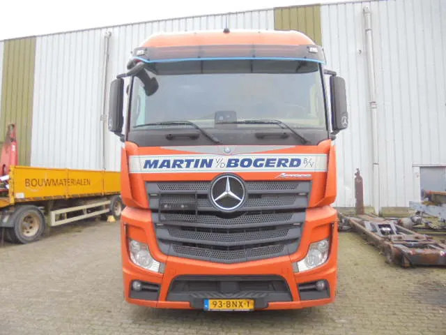 Mercedes-Benz Actros 2542 LS 6X2 ENGINE BROKE - ناقلة حاويات/ شاحنة حاويات: صورة 2 Mercedes-Benz Actros 2542 LS 6X2 ENGINE BROKE - ناقلة حاويات/ شاحنة حاويات: صورة 2