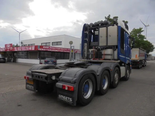 Mercedes-Benz Actros 4158 8X4 180 TON NL KENTEKEN - رأس تريلا: صورة 4 Mercedes-Benz Actros 4158 8X4 180 TON NL KENTEKEN - رأس تريلا: صورة 4