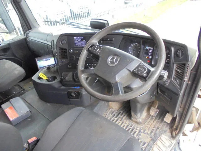 شاحنة قلاب Mercedes-Benz Arocs 3243 K 8X4: صورة 8 شاحنة قلاب Mercedes-Benz Arocs 3243 K 8X4: صورة 8