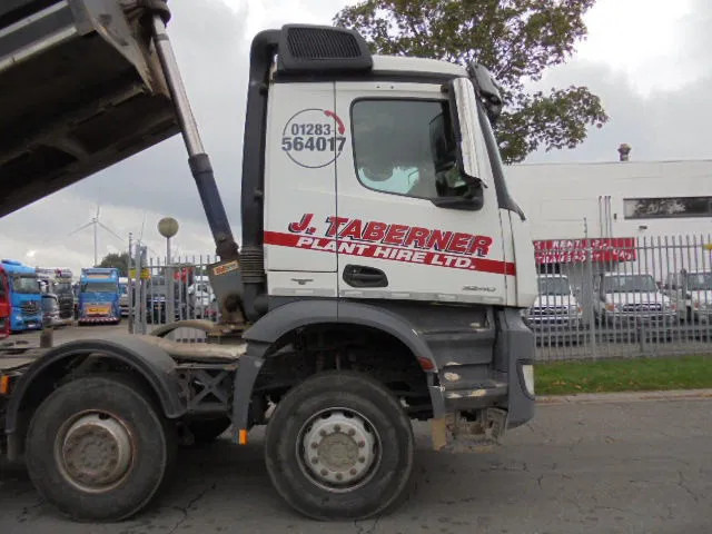 شاحنة قلاب Mercedes-Benz Arocs 3243 K 8X4: صورة 14 شاحنة قلاب Mercedes-Benz Arocs 3243 K 8X4: صورة 14