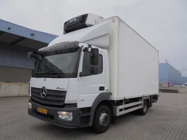 Mercedes-Benz Atego 1218 - شاحنة متساوية الحرارة: صورة 1 Mercedes-Benz Atego 1218 - شاحنة متساوية الحرارة: صورة 1