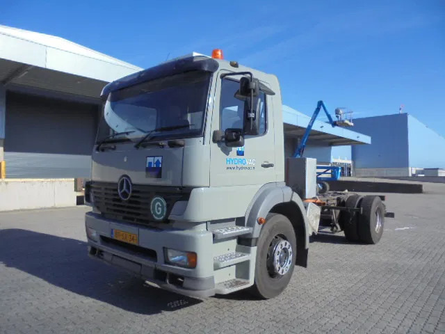 Mercedes-Benz Atego 1828 L NL TRUCK - شاحنة بهيكل معدني للمقصورة: صورة 1 Mercedes-Benz Atego 1828 L NL TRUCK - شاحنة بهيكل معدني للمقصورة: صورة 1