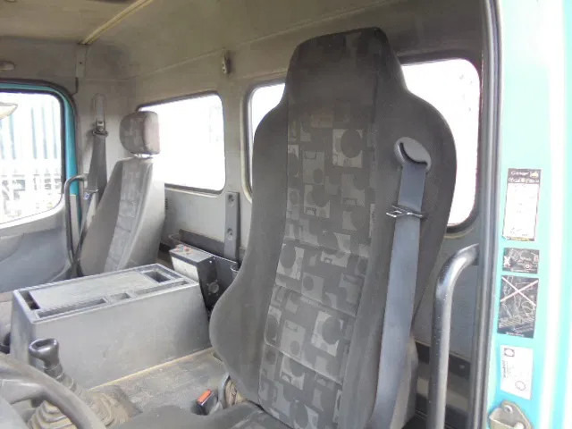 شاحنة برافعة خطافية Mercedes-Benz Axor 2633: صورة 12