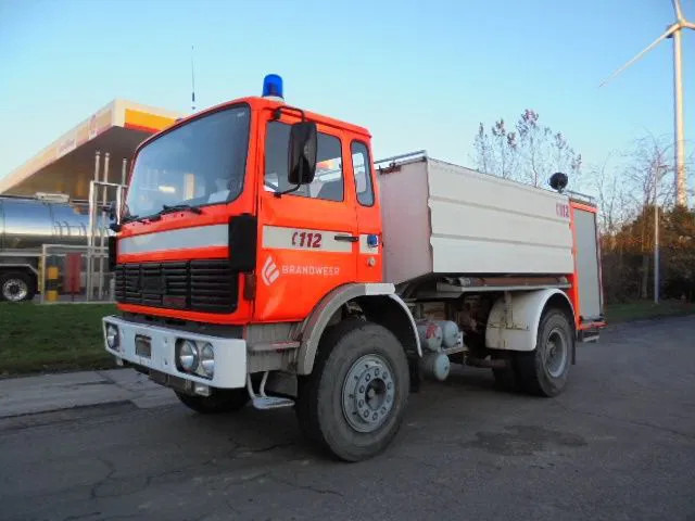 Renault C A07 C1 - شاحنة حريق: صورة 1 Renault C A07 C1 - شاحنة حريق: صورة 1