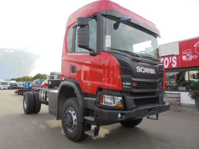 Scania P450 XT 4X4 NIEUW - DEMO - شاحنة بهيكل معدني للمقصورة: صورة 3 Scania P450 XT 4X4 NIEUW - DEMO - شاحنة بهيكل معدني للمقصورة: صورة 3