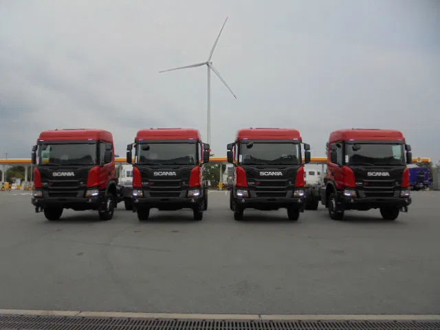 Scania P450 XT 4X4 NIEUW - DEMO - شاحنة بهيكل معدني للمقصورة: صورة 2 Scania P450 XT 4X4 NIEUW - DEMO - شاحنة بهيكل معدني للمقصورة: صورة 2