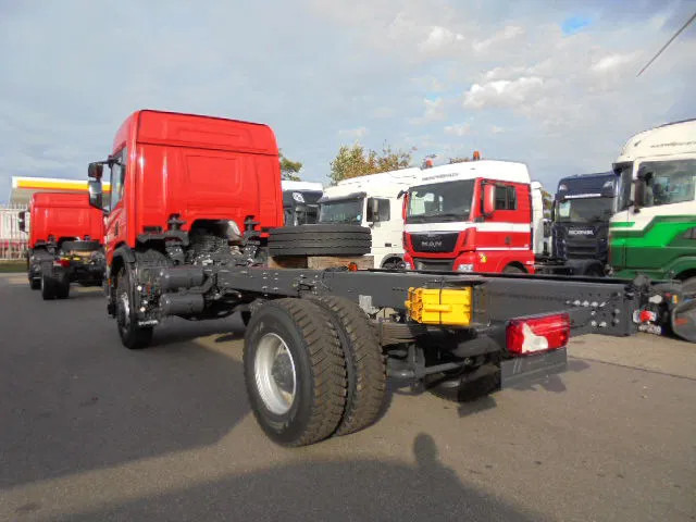 Scania P450 XT 4X4 NIEUW - DEMO - شاحنة بهيكل معدني للمقصورة: صورة 5 Scania P450 XT 4X4 NIEUW - DEMO - شاحنة بهيكل معدني للمقصورة: صورة 5