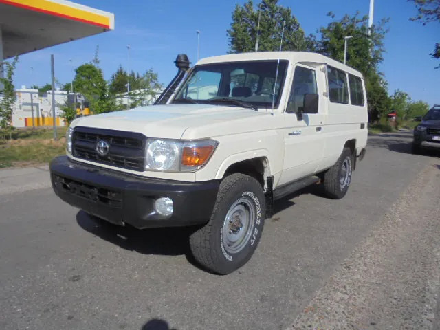 Toyota Land Cruiser HZJ78L 4X4 EXPORT OUTSIDE EU ONLY - سيارة: صورة 1 Toyota Land Cruiser HZJ78L 4X4 EXPORT OUTSIDE EU ONLY - سيارة: صورة 1