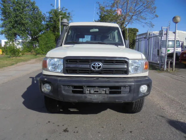 Toyota Land Cruiser HZJ78L 4X4 EXPORT OUTSIDE EU ONLY - سيارة: صورة 2 Toyota Land Cruiser HZJ78L 4X4 EXPORT OUTSIDE EU ONLY - سيارة: صورة 2