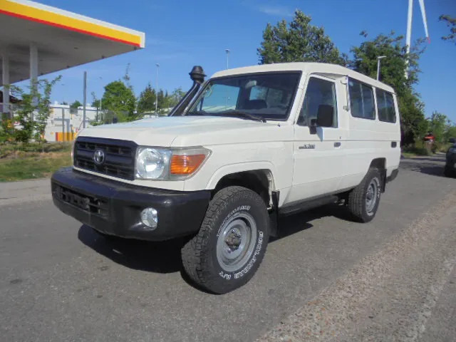 Toyota Land Cruiser HZJ78L 4X4 EXPORT OUTSIDE EU ONLY - سيارة: صورة 1 Toyota Land Cruiser HZJ78L 4X4 EXPORT OUTSIDE EU ONLY - سيارة: صورة 1