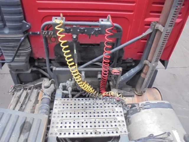 مقطورة السحب Volvo FM 380 ENGINE NOT OK ONLY PARTS: صورة 9