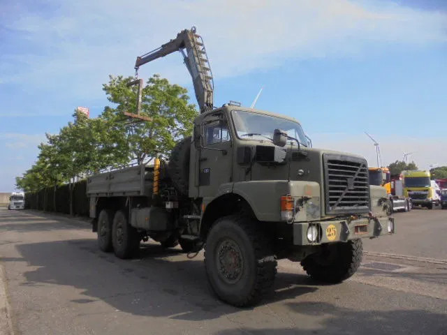 Volvo N 10 6X6 L + FASSI - شاحنة كرين: صورة 3 Volvo N 10 6X6 L + FASSI - شاحنة كرين: صورة 3