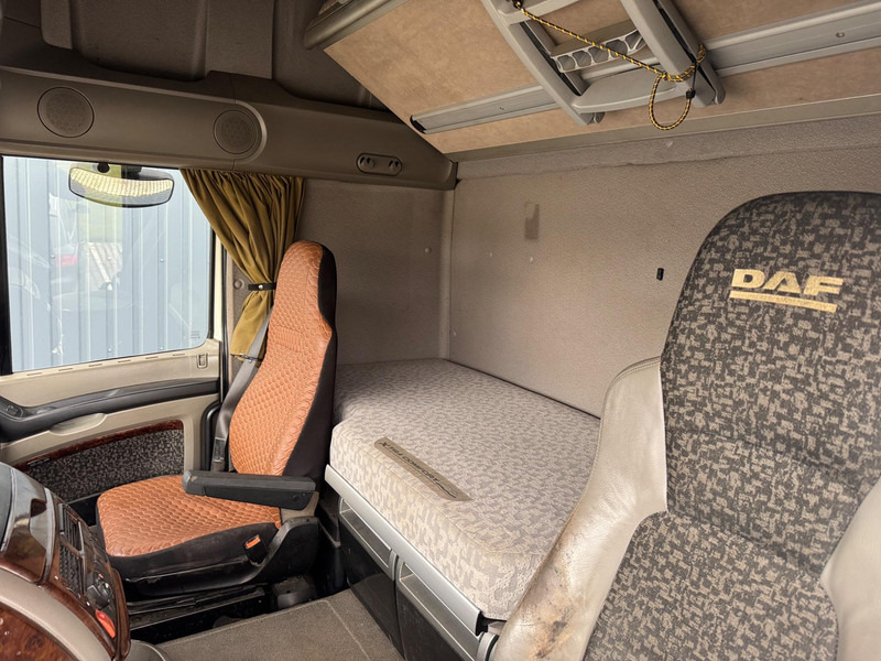 رأس تريلا DAF XF 105.460: صورة 8