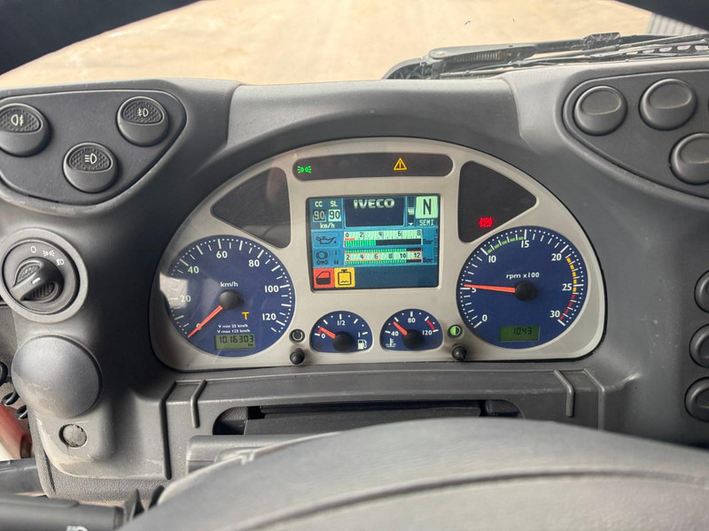 شاحنة ذات ستائر جانبية Iveco Stralis 400: صورة 9