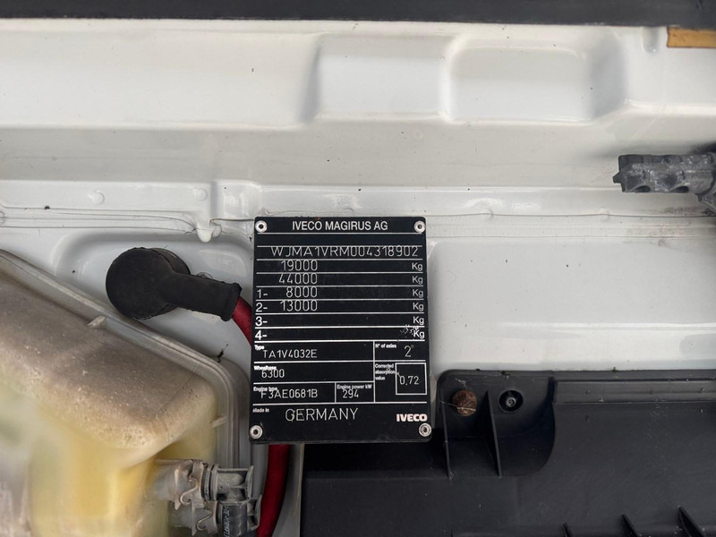 شاحنة ذات ستائر جانبية Iveco Stralis 400: صورة 13