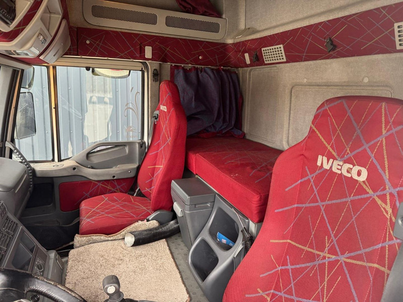 شاحنة ذات ستائر جانبية Iveco Stralis 400: صورة 8