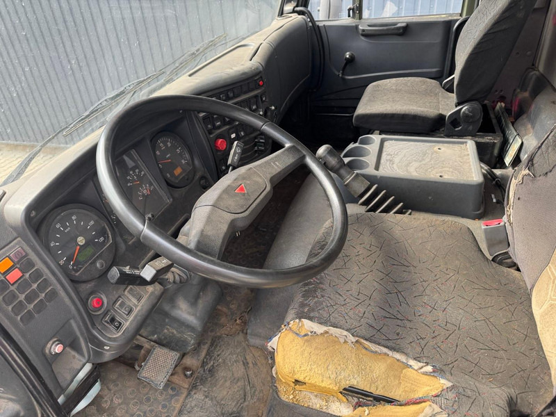 Kamaz 65111, 6x6 - شاحنة بهيكل معدني للمقصورة: صورة 5 Kamaz 65111, 6x6 - شاحنة بهيكل معدني للمقصورة: صورة 5