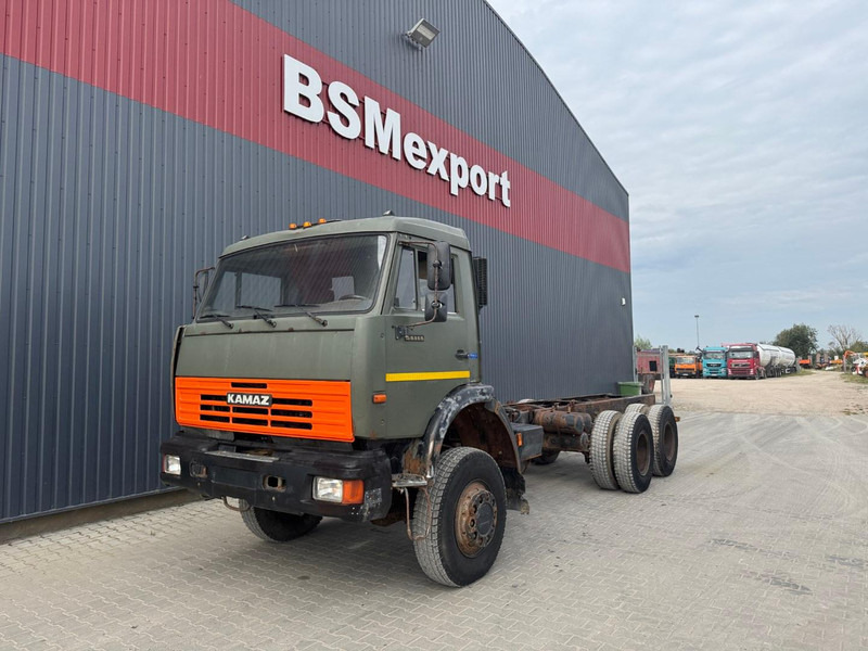 Kamaz 65111, 6x6 - شاحنة بهيكل معدني للمقصورة: صورة 1 Kamaz 65111, 6x6 - شاحنة بهيكل معدني للمقصورة: صورة 1