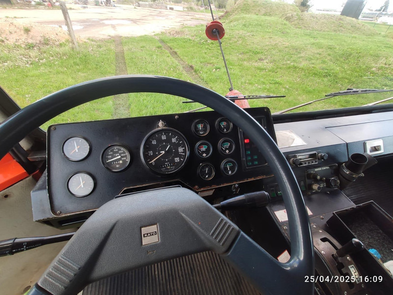 Kato KA400E - موبايل كرين: صورة 4 Kato KA400E - موبايل كرين: صورة 4