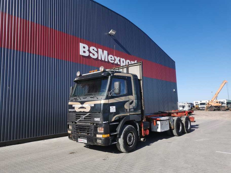 Volvo FH12 420 chassis truck - شاحنة بهيكل معدني للمقصورة: صورة 1 Volvo FH12 420 chassis truck - شاحنة بهيكل معدني للمقصورة: صورة 1