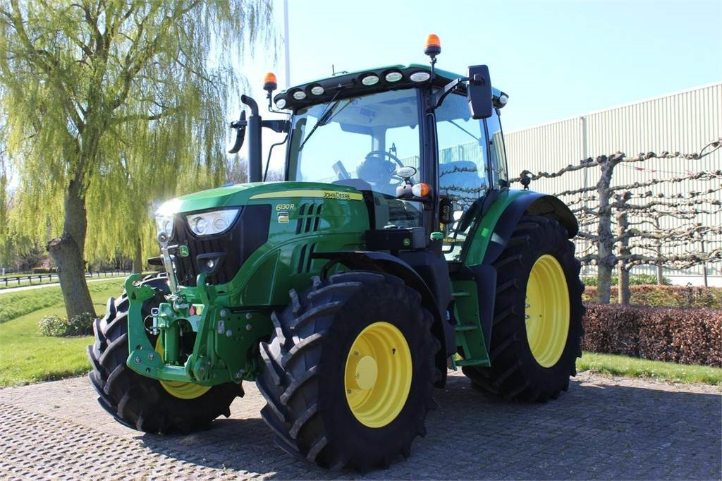 John Deere 6130R - جرار: صورة 1 John Deere 6130R - جرار: صورة 1
