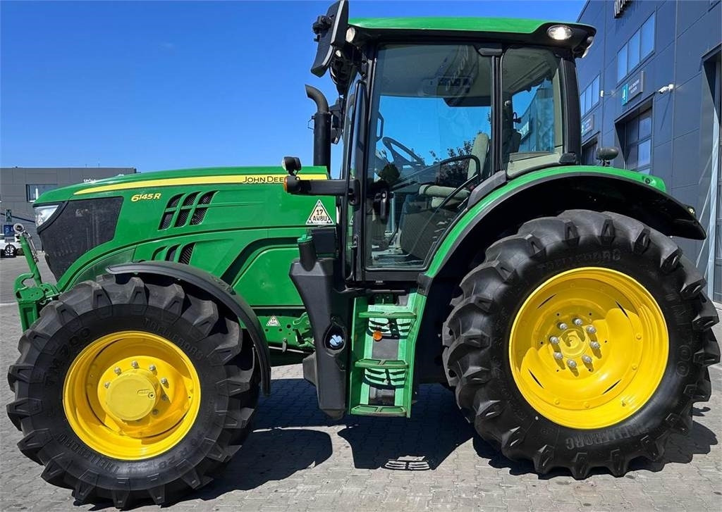 John Deere 6145R - جرار: صورة 1 John Deere 6145R - جرار: صورة 1