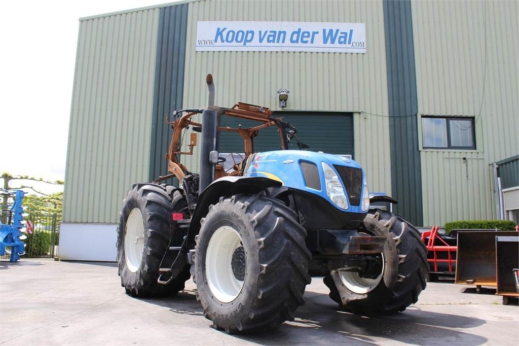 New Holland T7030 - جرار: صورة 1 New Holland T7030 - جرار: صورة 1
