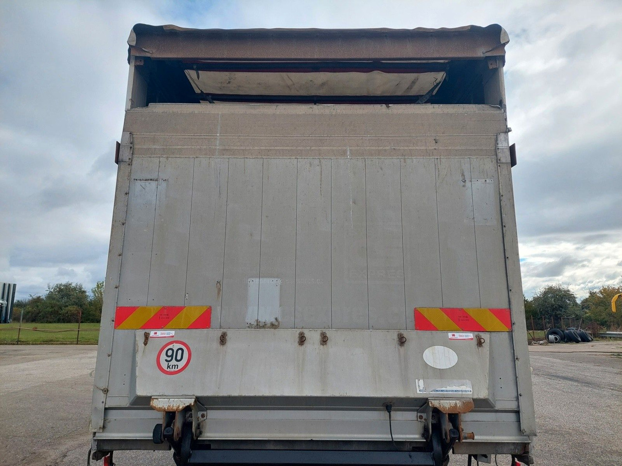 DAF FA LF 45.220 G12 4x2 - شاحنة ذات ستائر جانبية: صورة 5 DAF FA LF 45.220 G12 4x2 - شاحنة ذات ستائر جانبية: صورة 5