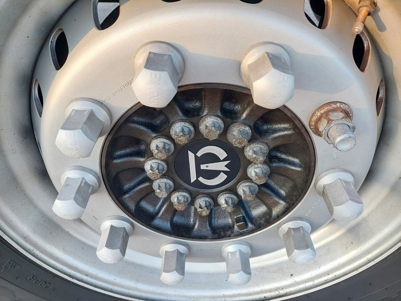 نصف مقطورة للتبريد Krone SD Thermo King SLXi 300: صورة 27 نصف مقطورة للتبريد Krone SD Thermo King SLXi 300: صورة 27