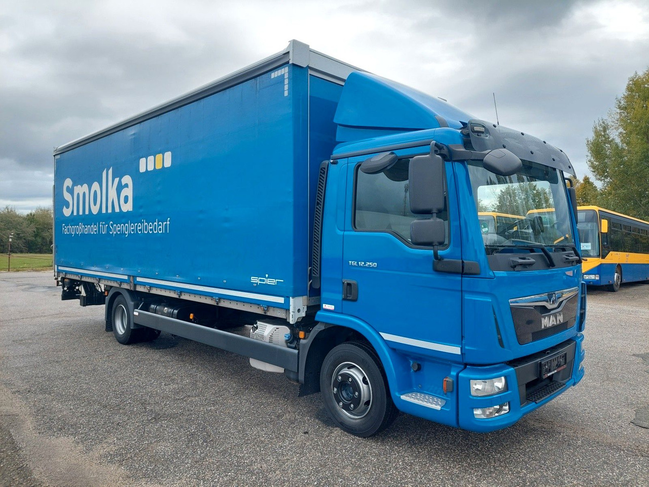 MAN TGL 12.250 BL 4x2 - شاحنة ذات ستائر جانبية: صورة 2 MAN TGL 12.250 BL 4x2 - شاحنة ذات ستائر جانبية: صورة 2