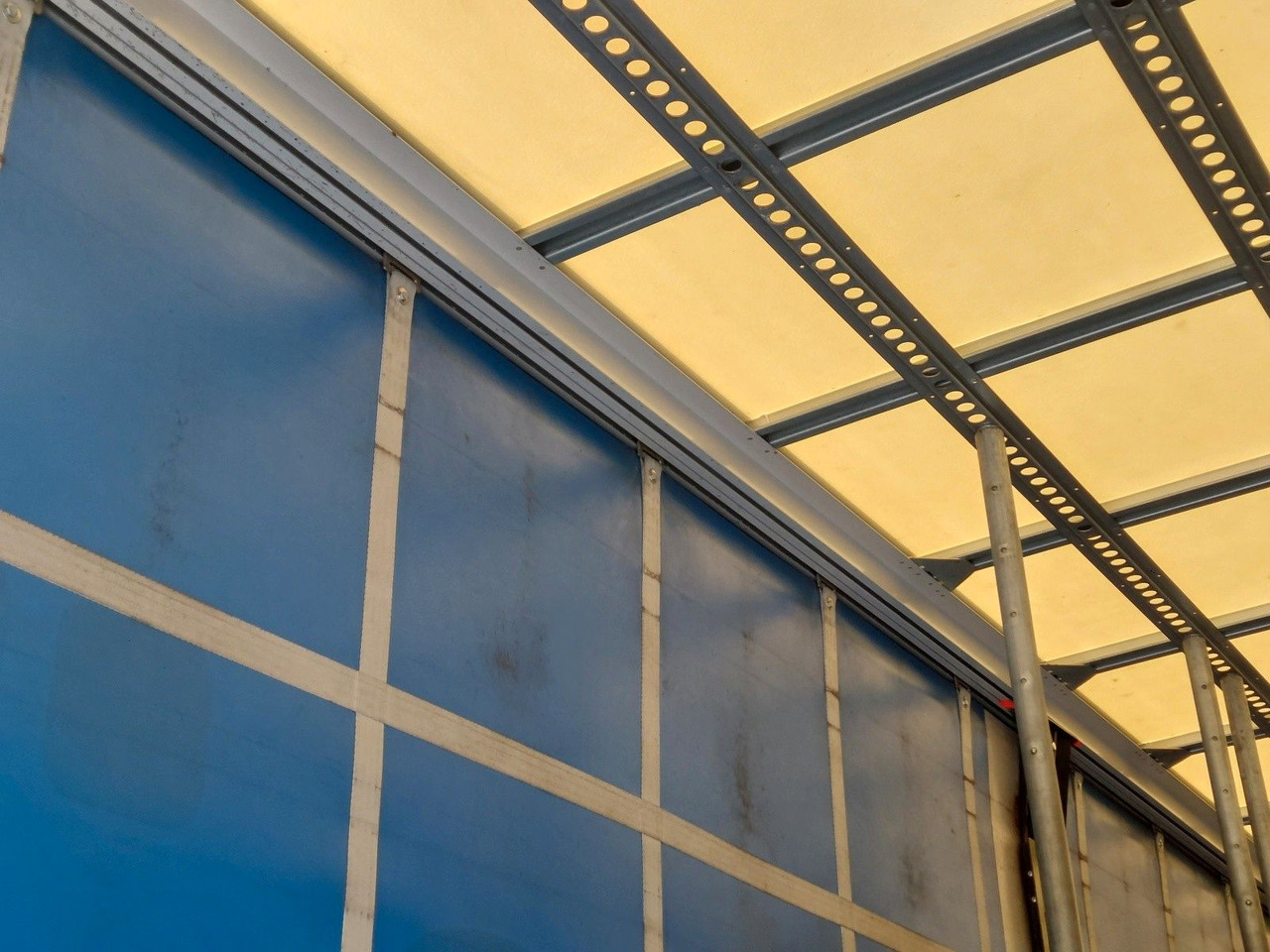 تأجير MAN TGL 12.250 BL 4x2 MAN TGL 12.250 BL 4x2: صورة 10 تأجير MAN TGL 12.250 BL 4x2 MAN TGL 12.250 BL 4x2: صورة 10