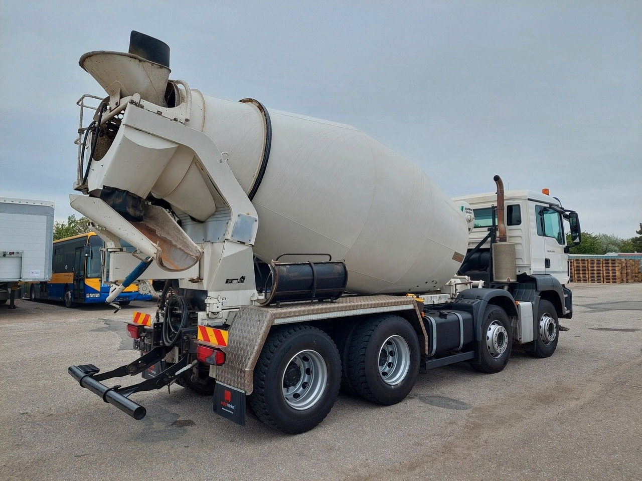 MAN TGS 32.400 8X4 BB Stetter 9 m³ - شاحنة خلاطة خرسانة: صورة 4 MAN TGS 32.400 8X4 BB Stetter 9 m³ - شاحنة خلاطة خرسانة: صورة 4