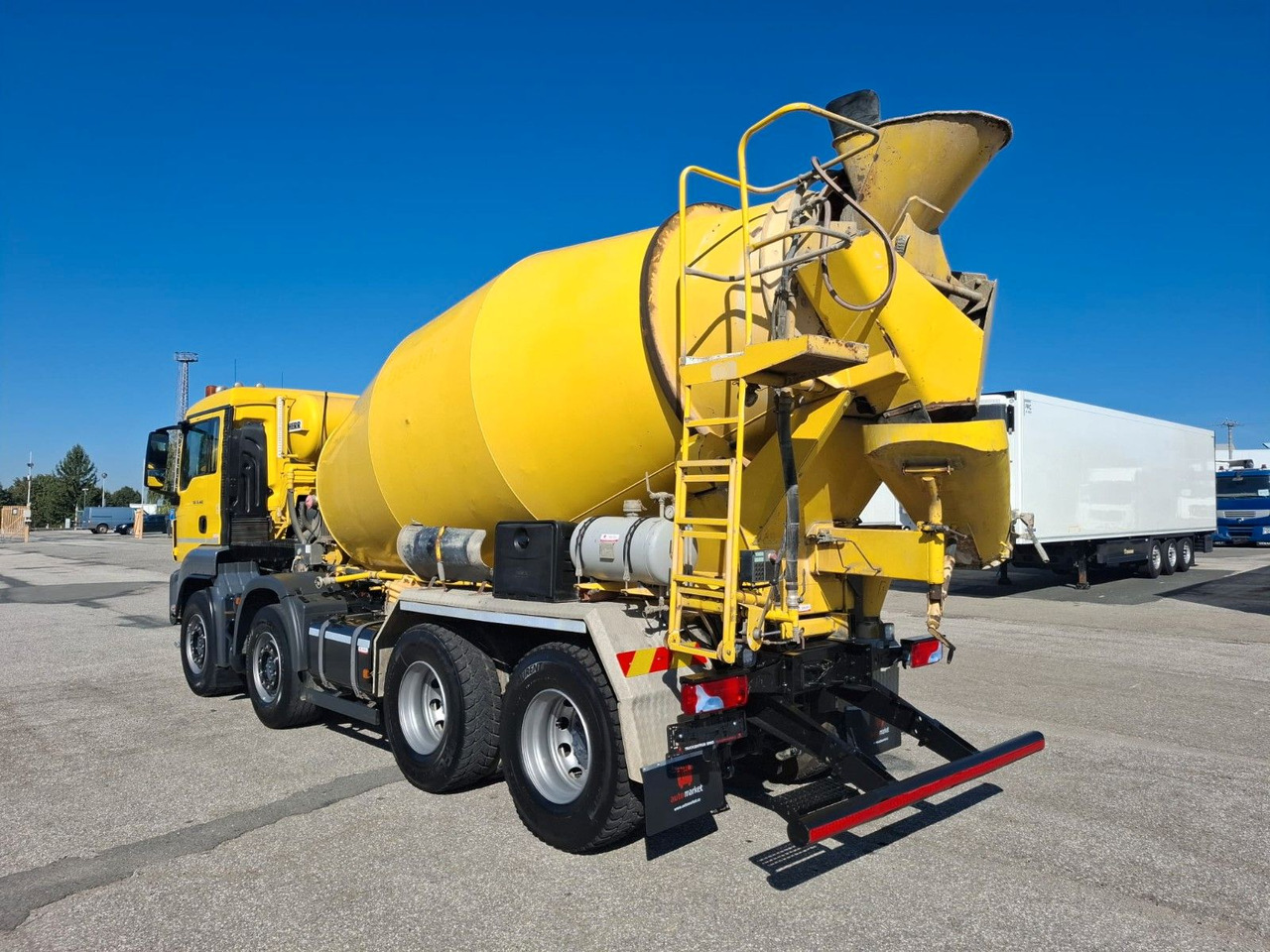 MAN TGS 32.460 8X4 BB Liebherr 9 m³ - شاحنة خلاطة خرسانة: صورة 2 MAN TGS 32.460 8X4 BB Liebherr 9 m³ - شاحنة خلاطة خرسانة: صورة 2