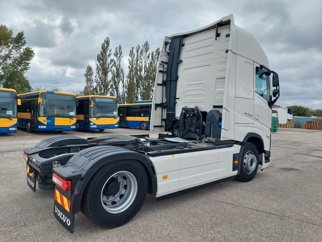 Volvo FH 13 Globetrotter XL 500 - رأس تريلا: صورة 4 Volvo FH 13 Globetrotter XL 500 - رأس تريلا: صورة 4