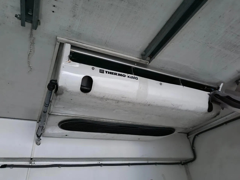 شاحنة ذات مبرد MAN TGM 18.250 2 COMPARTMENTS - 2000KG TAIL LIFT - PROBLEM COOLING UNIT: صورة 18