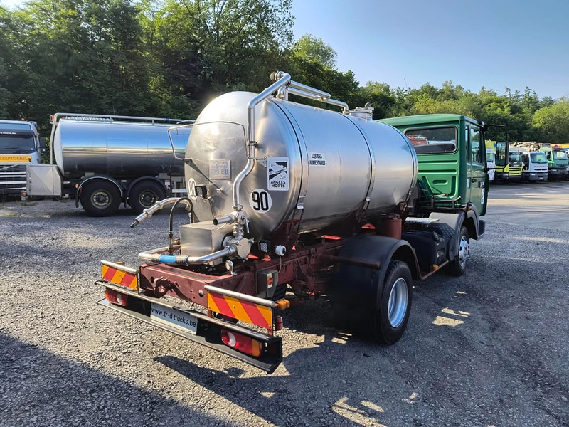 Renault Midliner S135 - ONLY 54 400KM - SMALL TANK 3680L INSULATED INOX - شاحنة صهريج: صورة 5 Renault Midliner S135 - ONLY 54 400KM - SMALL TANK 3680L INSULATED INOX - شاحنة صهريج: صورة 5
