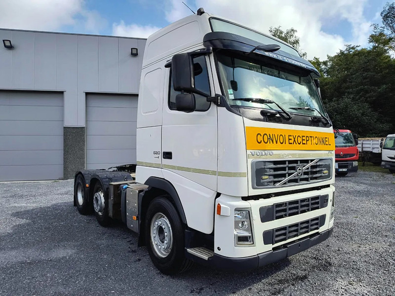 Volvo FH 13.520 6X2 - 90 TON - VOITH RETARDER - BIG AXLES - LIFTING AXLE - مقطورة السحب: صورة 3 Volvo FH 13.520 6X2 - 90 TON - VOITH RETARDER - BIG AXLES - LIFTING AXLE - مقطورة السحب: صورة 3