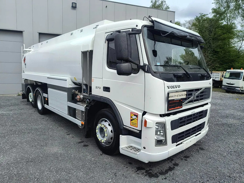 Volvo FM 370 18000L FUEL/CARBURANT - 5 COMP - شاحنة صهريج: صورة 3 Volvo FM 370 18000L FUEL/CARBURANT - 5 COMP - شاحنة صهريج: صورة 3