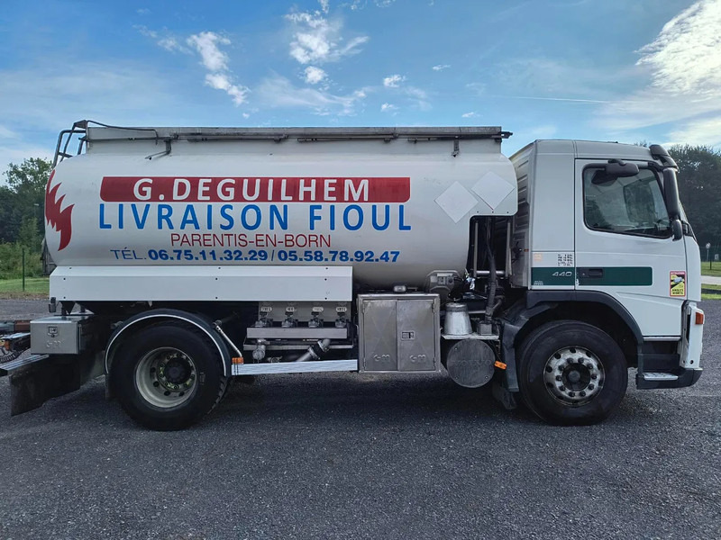 Volvo FM 440 13000L FUEL / CARBURANT - 4 COMP - شاحنة صهريج: صورة 4 Volvo FM 440 13000L FUEL / CARBURANT - 4 COMP - شاحنة صهريج: صورة 4
