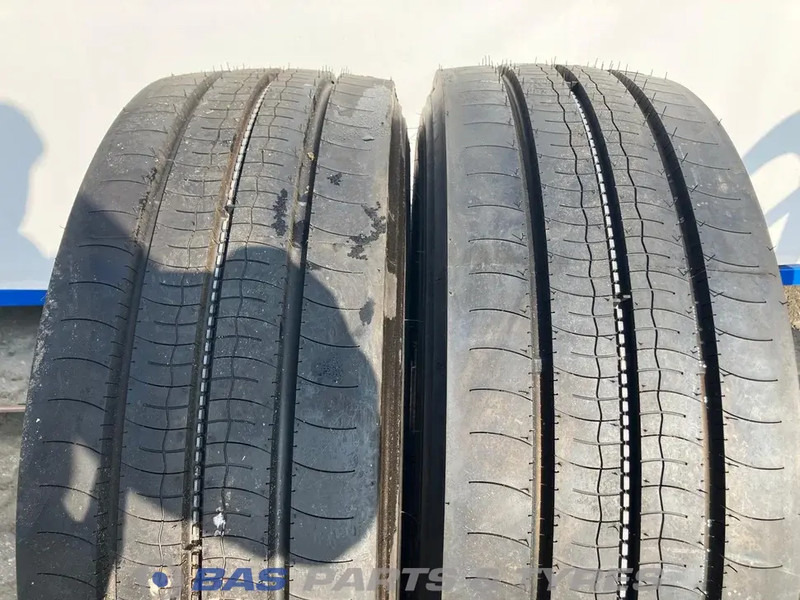Bridgestone - إطارات - شاحنة: صورة 2 Bridgestone - إطارات - شاحنة: صورة 2